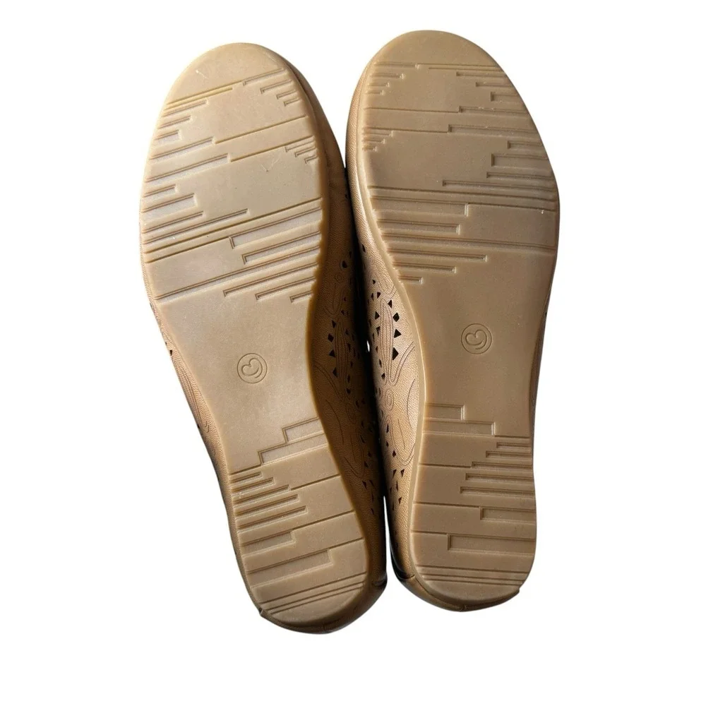 Baretraps Womens Mariah Almond Toe Slip-On Flats Size 8.5 Neutral Memory Foam